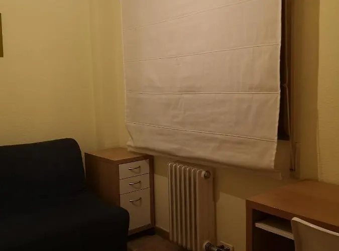 Escultor Moreto - Parking Gratis Apartment